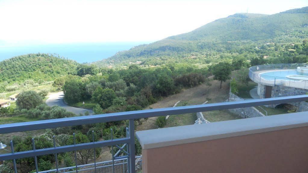 Hotel Caluna Charme San Giovanni a Piro Kültér fotó